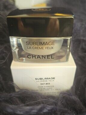 CHANEL Sublimage La Crème Yeux - Black and Cream Jar